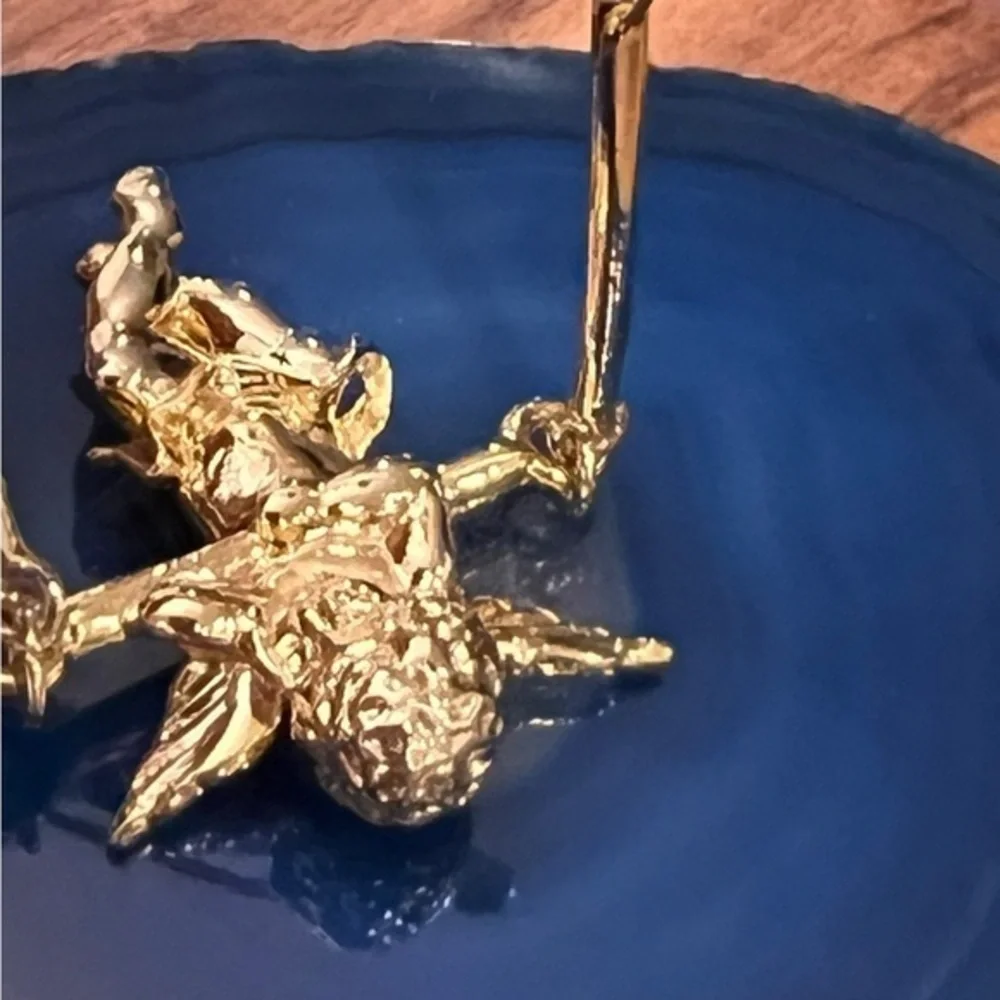 VTG Estate‎ Gold Tone Swinging Angel Cherub Brooch Pin 2.5” Church Christmas